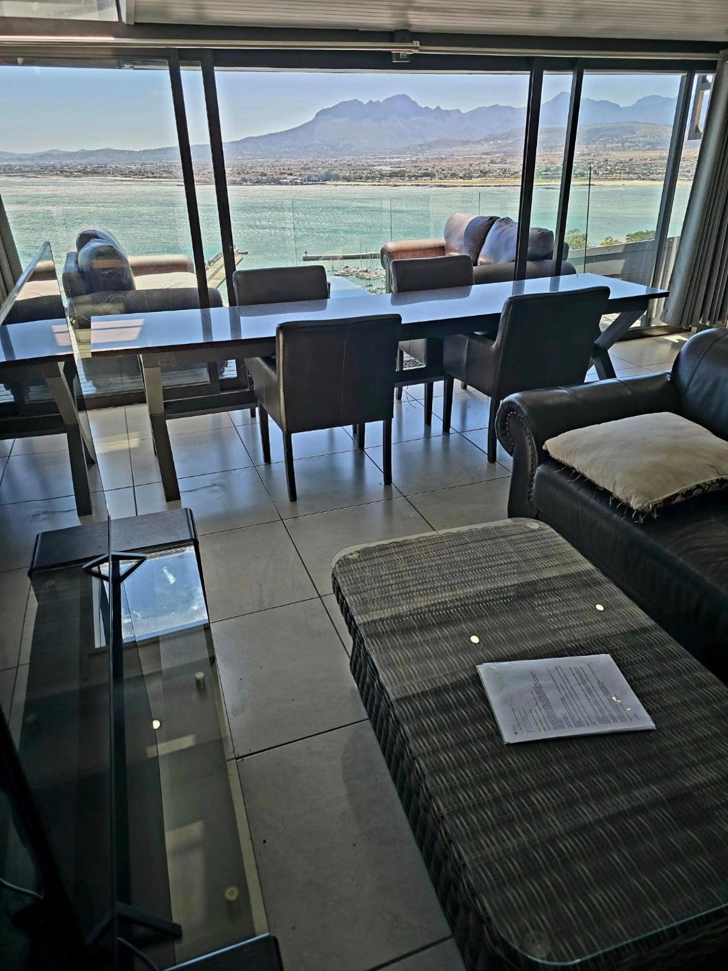 Apartment Bikini Beach Manor Gordons Bay