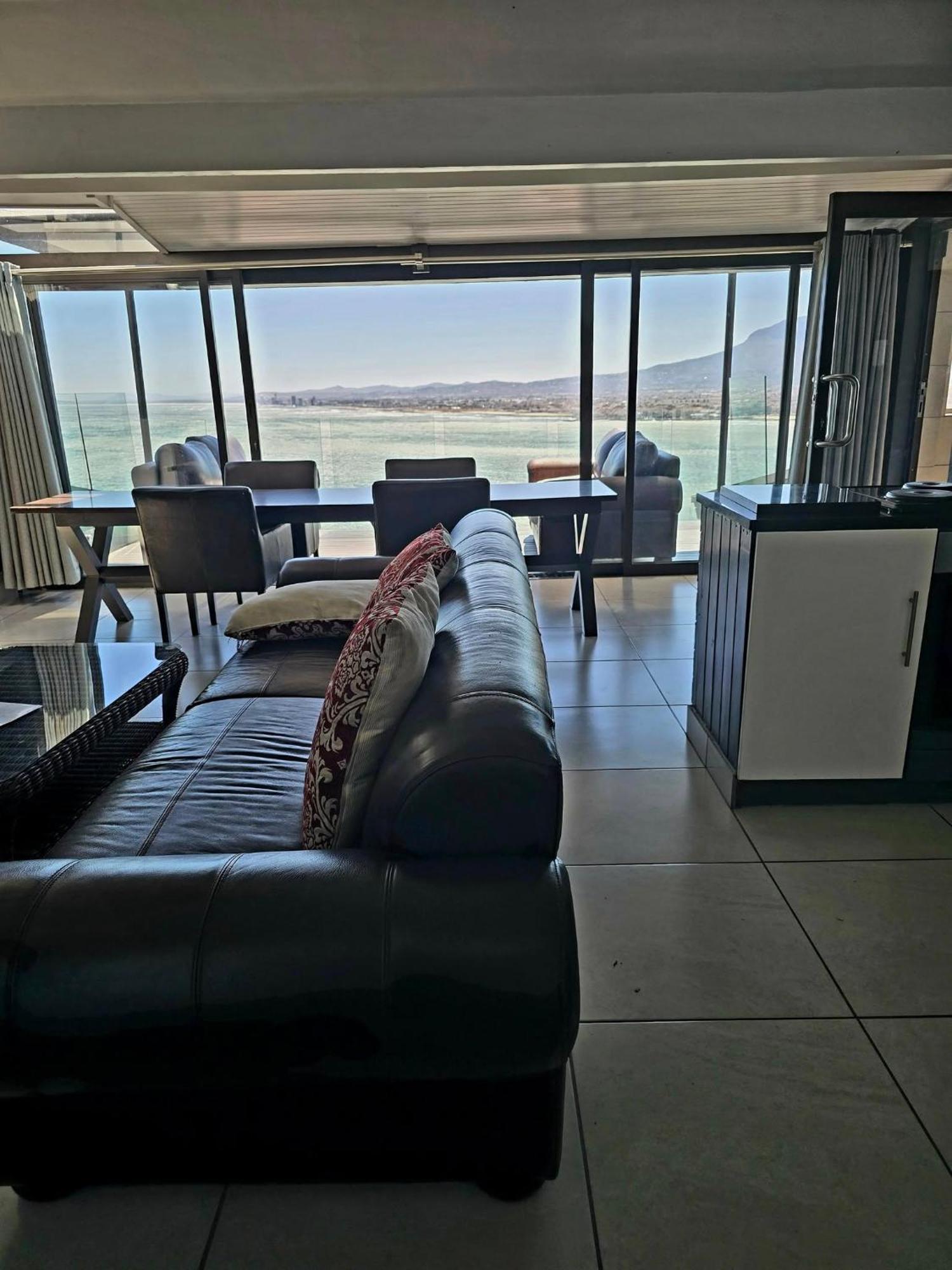 Bikini Manor Apartamento Gordonʼs Bay